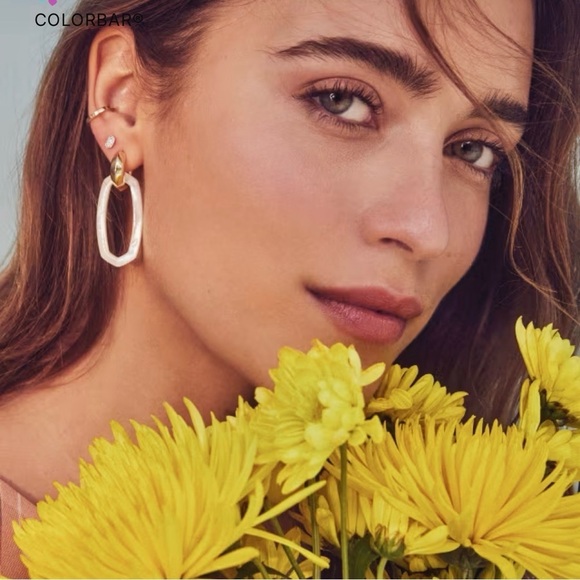 Danielle Gold Link Earrings in Ivory Mother-of-Pearl  Kendra Scott Danielle Gold Convertible Link Earrings White Mother-of-Pearl NWT